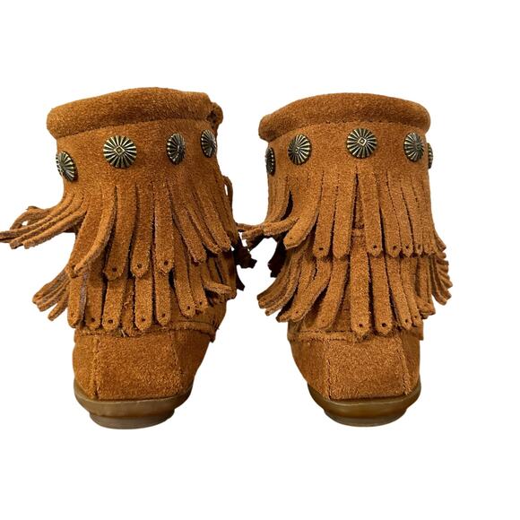 Minnetonka Women's 5 Dark Tan 210840 Suede Double Fringe Side Zip Ankle Booties - Picture 5 of 10